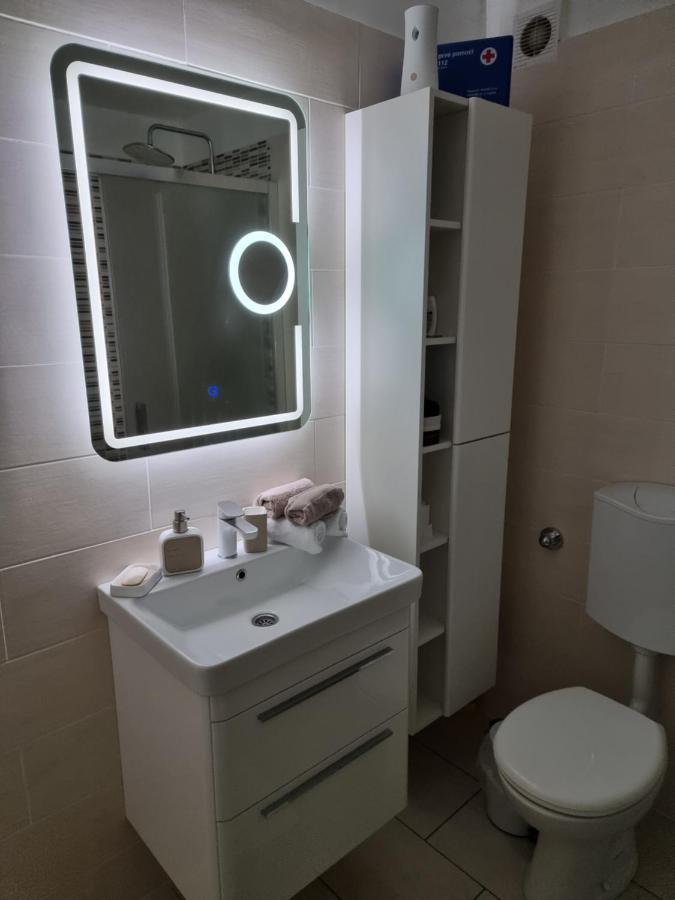 Three Stars Apartment เซนญ์ ภายนอก รูปภาพ