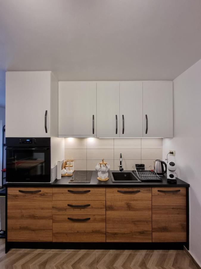 Three Stars Apartment เซนญ์ ภายนอก รูปภาพ