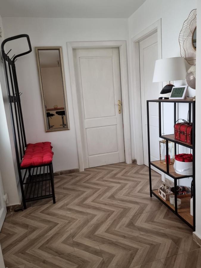Three Stars Apartment เซนญ์ ภายนอก รูปภาพ